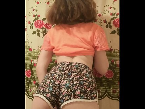 ❤️ Szexi fiatal csaj vetkőzteti le a rövidnadrágját a kamera előtt. ❤ Porno vk at hu.robosexshop.ru ❌️❤