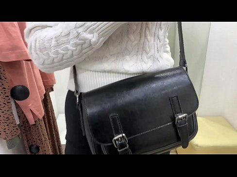 ❤️ Nyilvános maszturbáció a fiatal szuka FeralBerry egy dildóval a próbafülkében ❤ Porno vk at hu.robosexshop.ru ❌️❤
